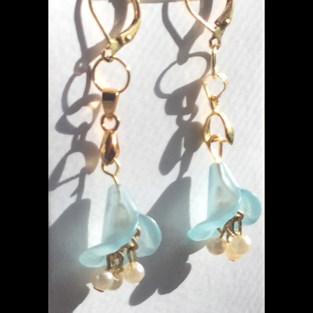 HOST PICK 🎉18K GP Cinderella Blue Rose Earrings